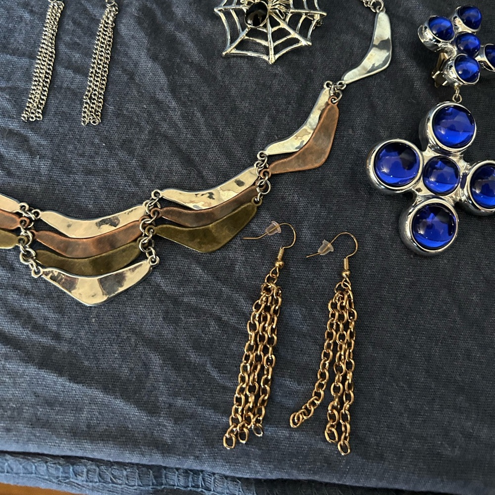 14 piece modern jewelry bundle - Picture 4 of 10
